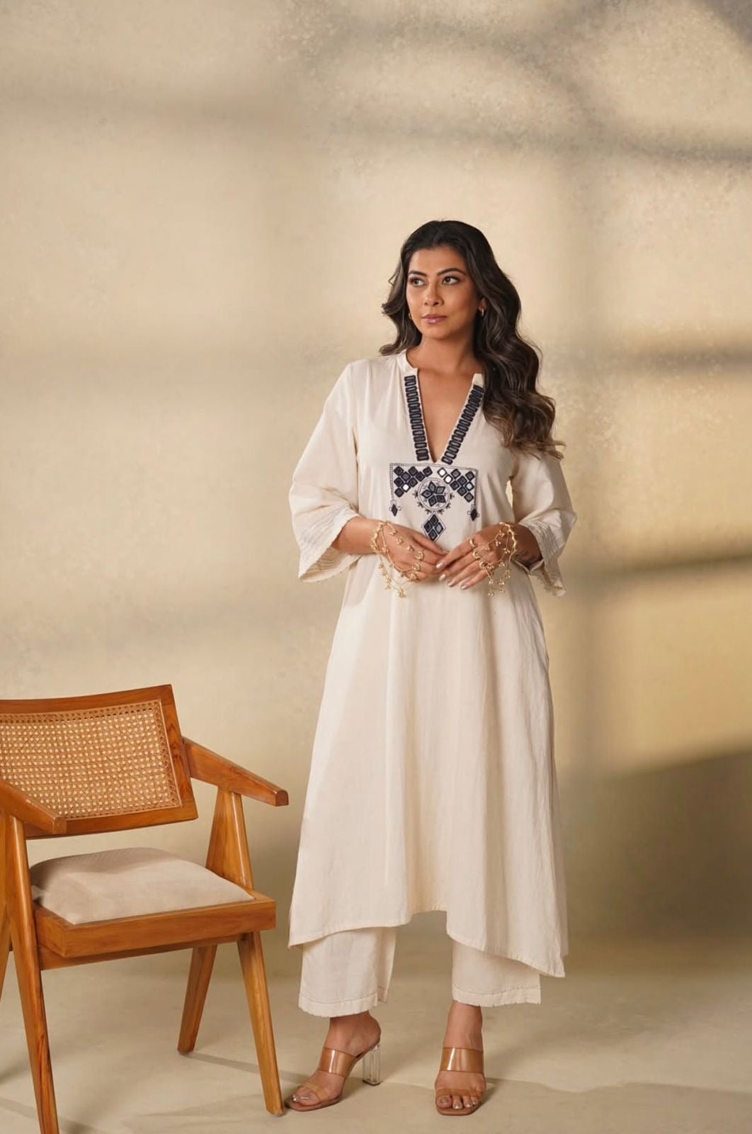 Kurti and Pant with Thread Embroidery