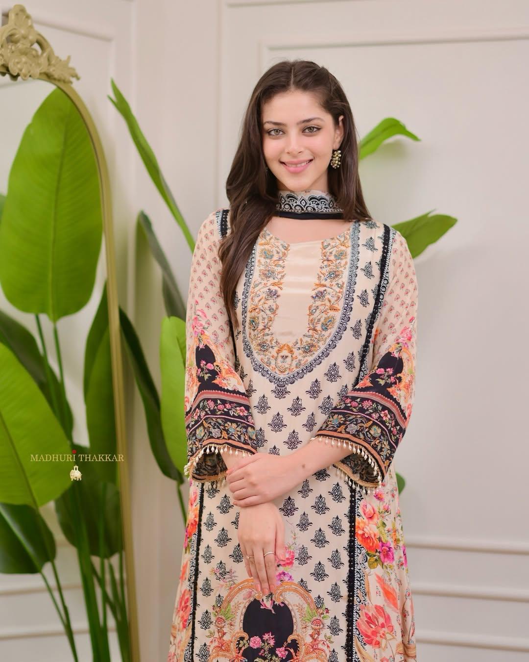 Ziyaa Suit Set