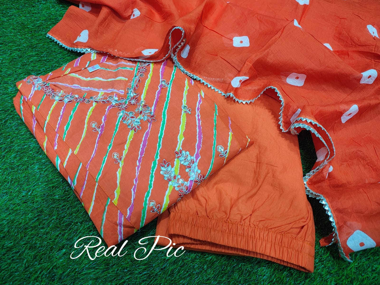 Ziyaa Suit Set