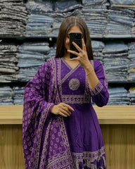 Ziyaa Suit Set
